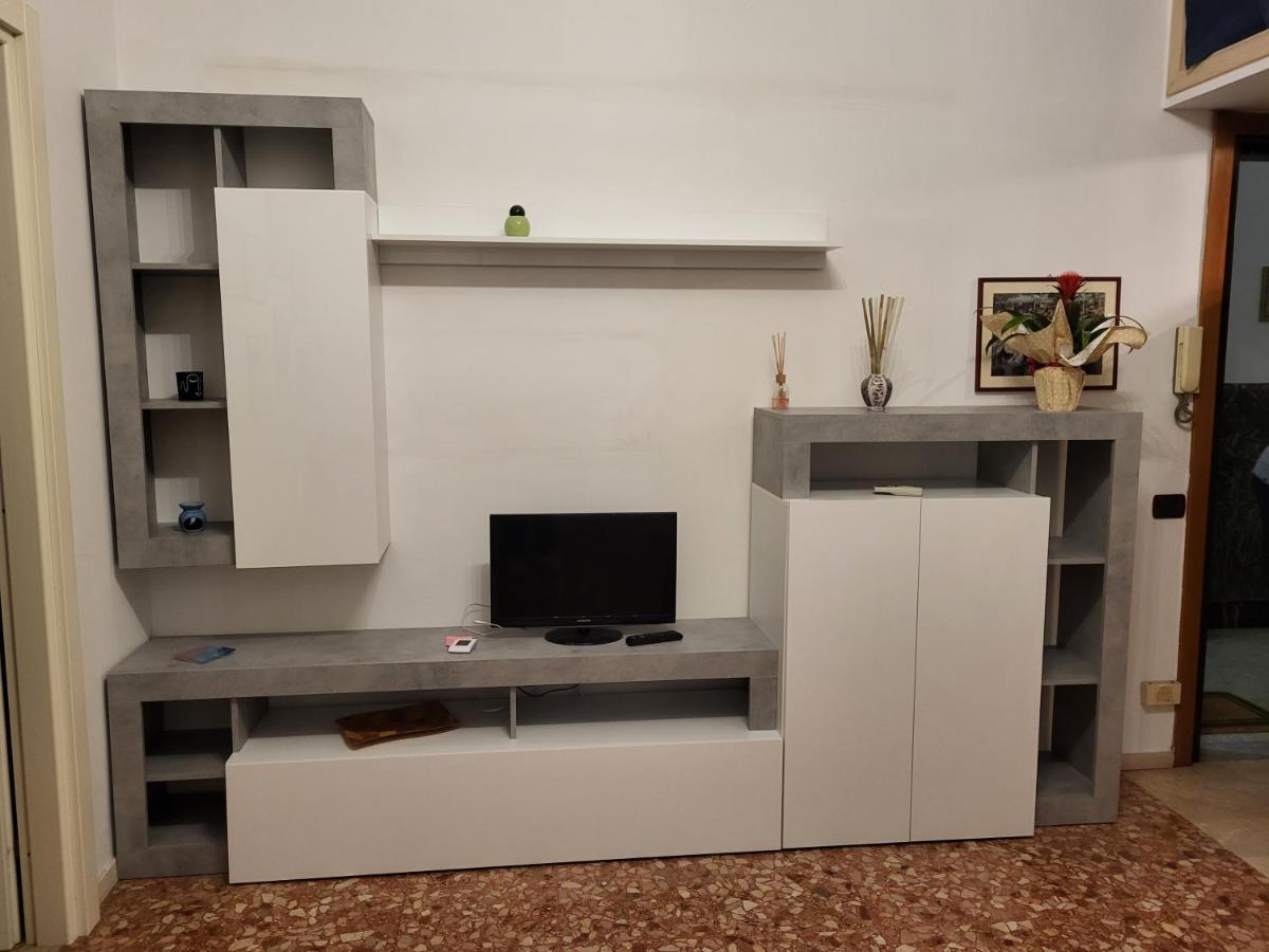 Appartement Soggiorna Con Claudia à Rome Extérieur photo
